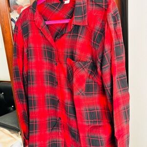 H&M Red and Black Plaid Button-Down Shirt